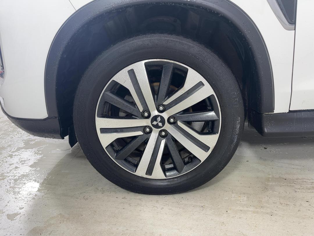 Photo '10' of Mitsubishi ASX