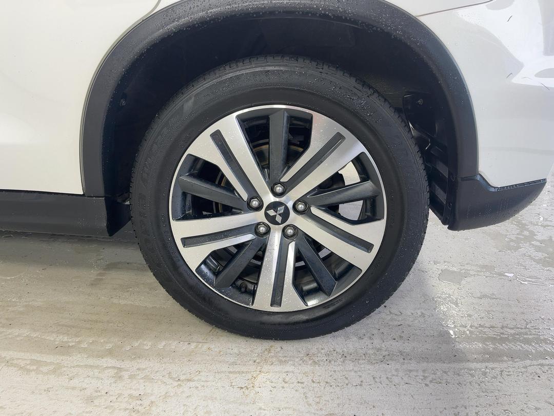 Photo '11' of Mitsubishi ASX