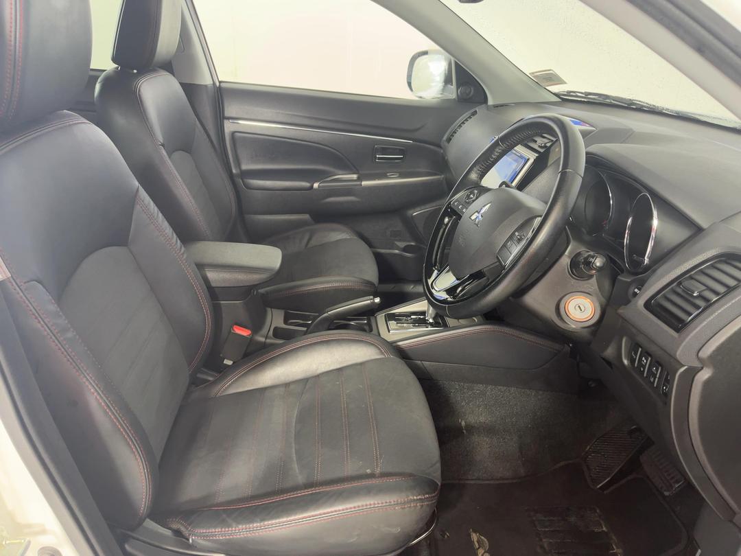 Photo '16' of Mitsubishi ASX