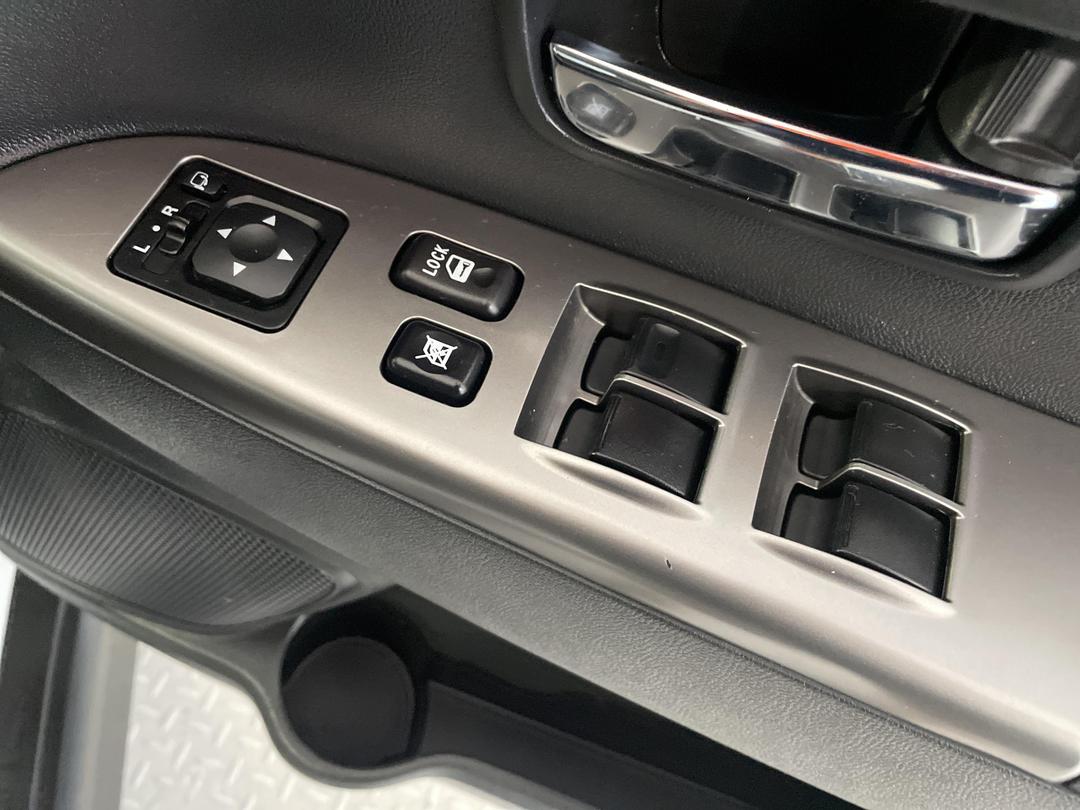 Photo '24' of Mitsubishi ASX