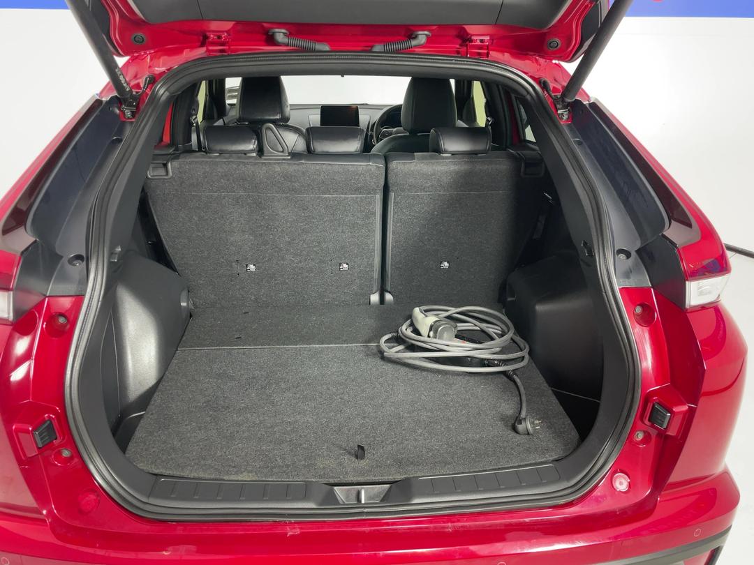 Photo '14' of Mitsubishi Eclipse Cross