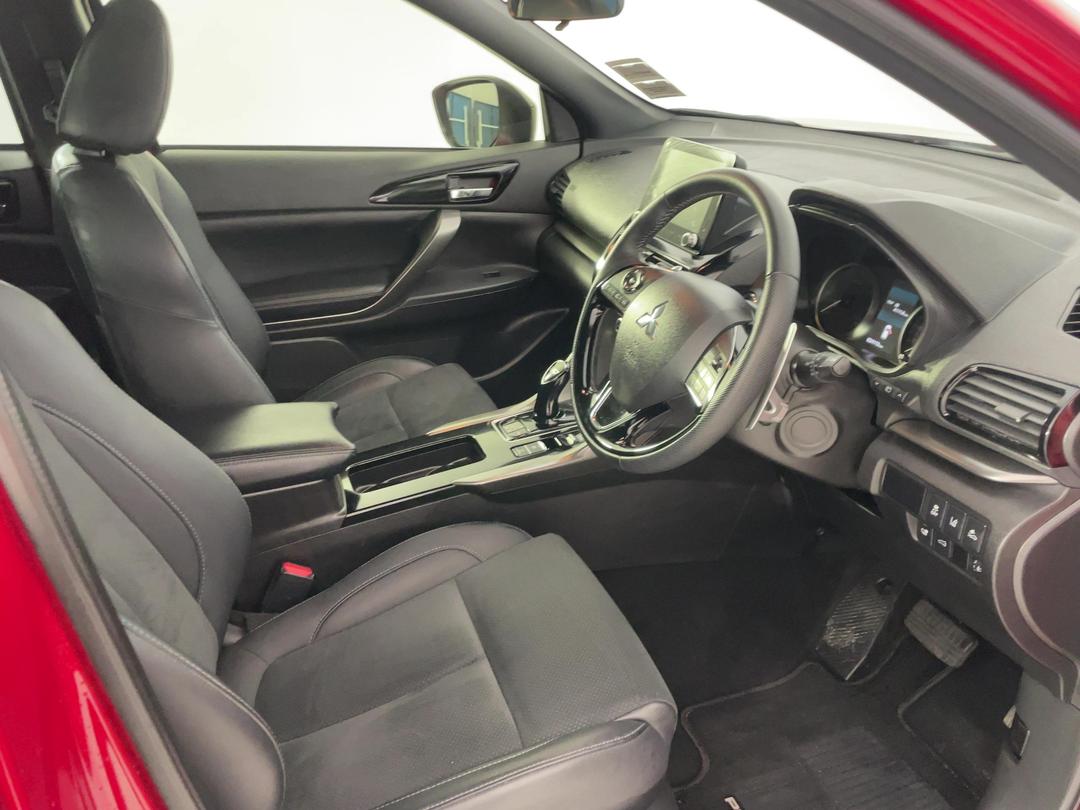 Photo '16' of Mitsubishi Eclipse Cross