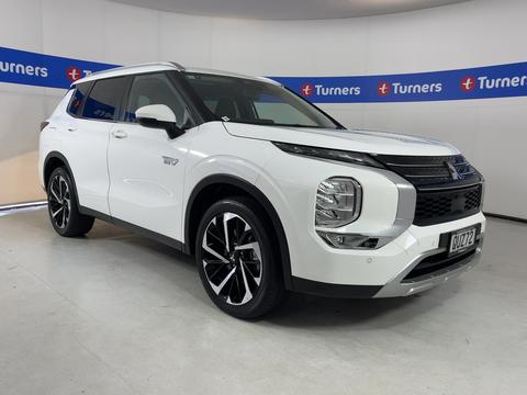 Image of 2024 Mitsubishi Outlander XLS 4WD