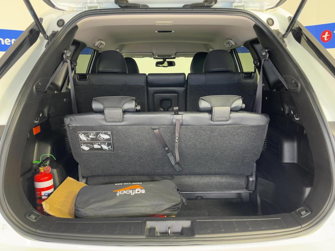 Photo '14' of Mitsubishi Outlander