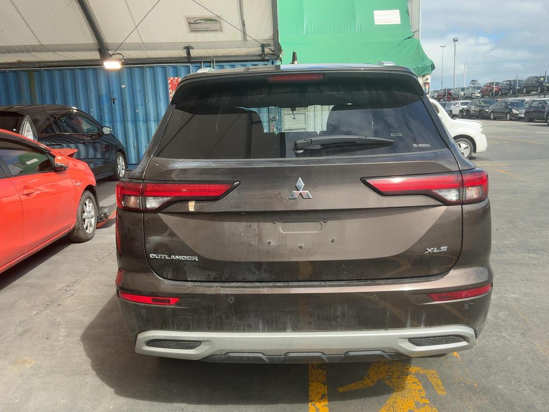 Photo '14' of Mitsubishi Outlander XLS Photo '14' of Mitsubishi Outlander XLS