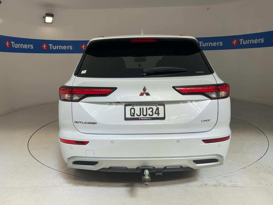 Photo '6' of Mitsubishi Outlander