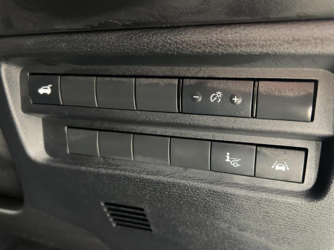 Photo '25' of Mitsubishi Outlander