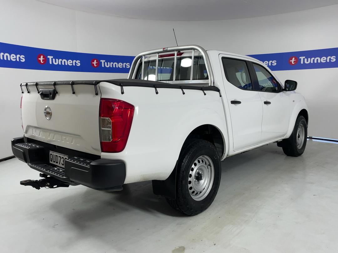Photo '7' of Nissan Navara