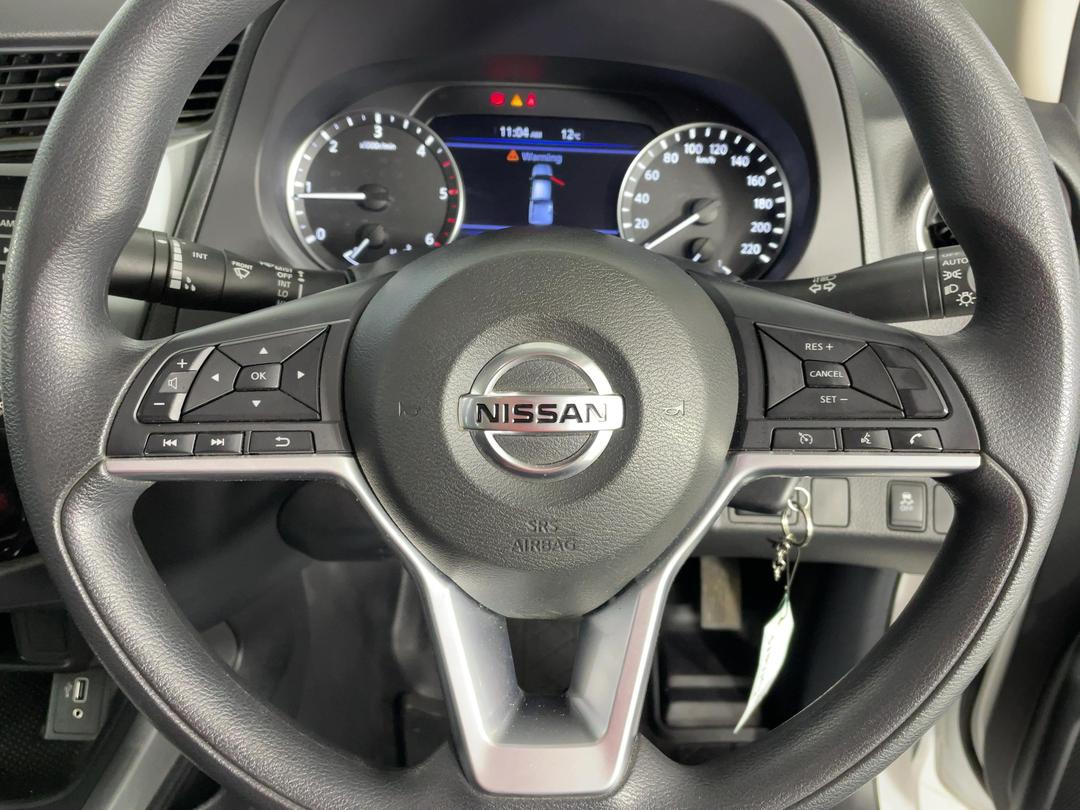 Photo '23' of Nissan Navara