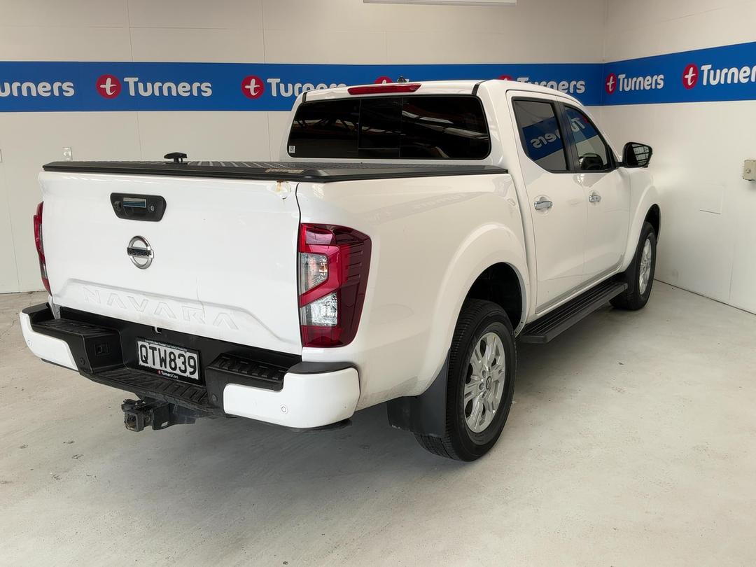 Photo '7' of Nissan Navara