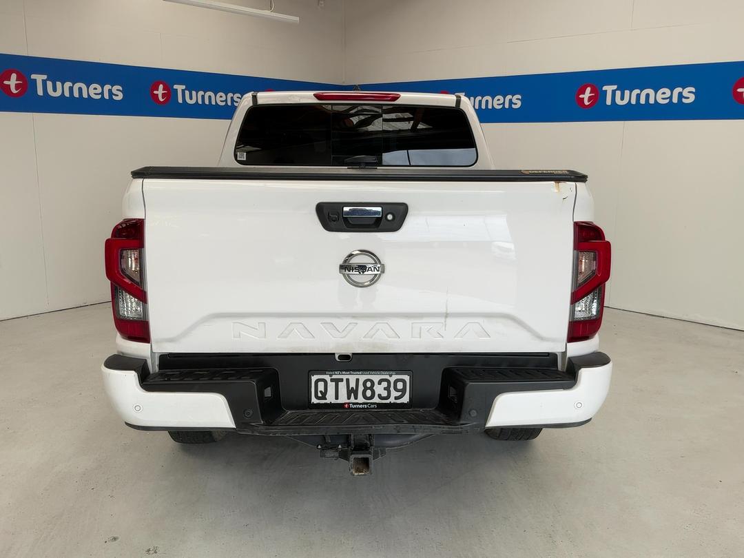 Photo '6' of Nissan Navara