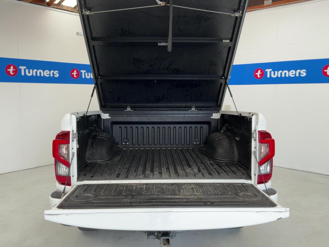 Photo '14' of Nissan Navara