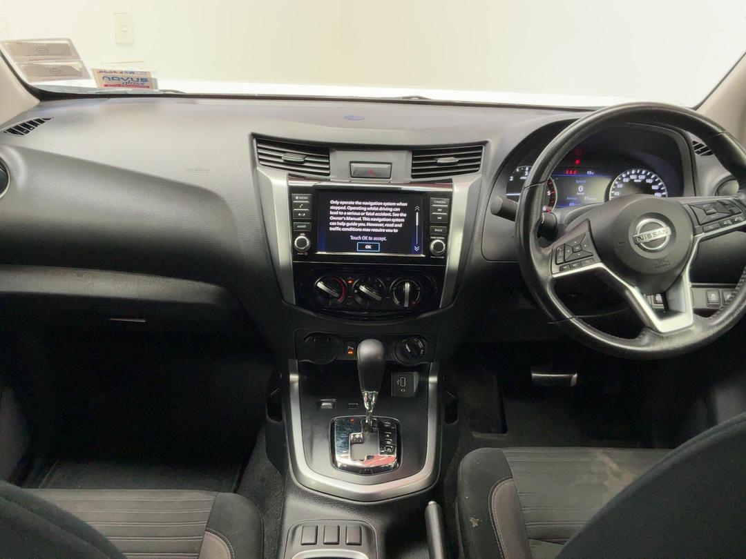 Photo '17' of Nissan Navara