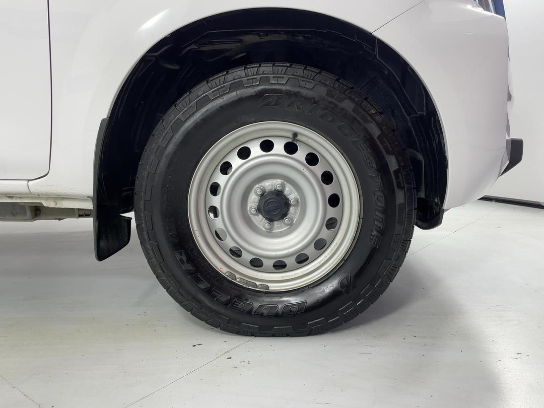 Photo '9' of Nissan Navara