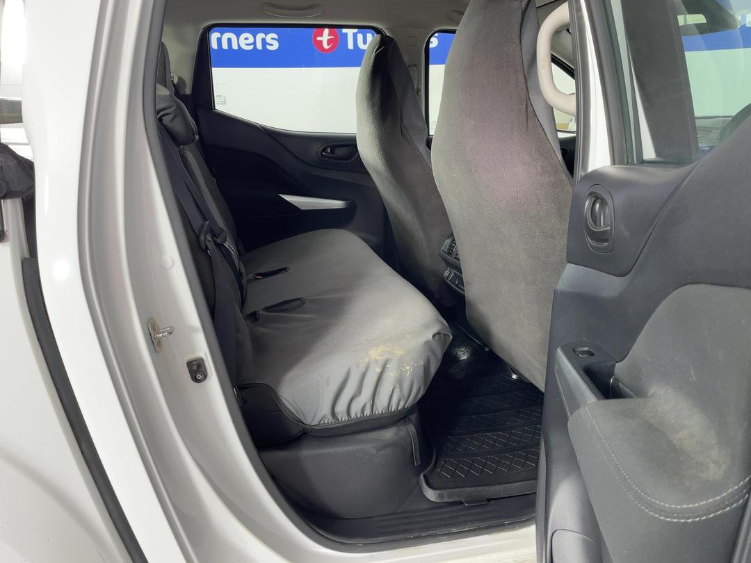 Photo '20' of Nissan Navara