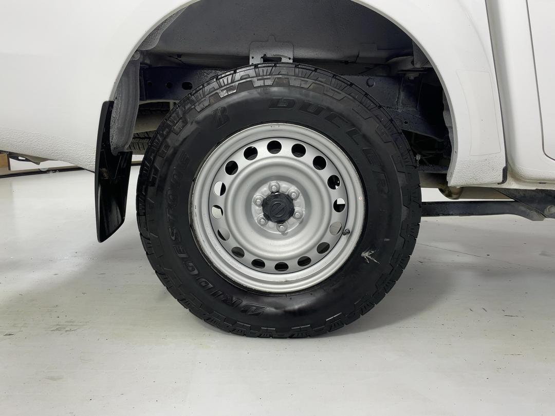 Photo '12' of Nissan Navara