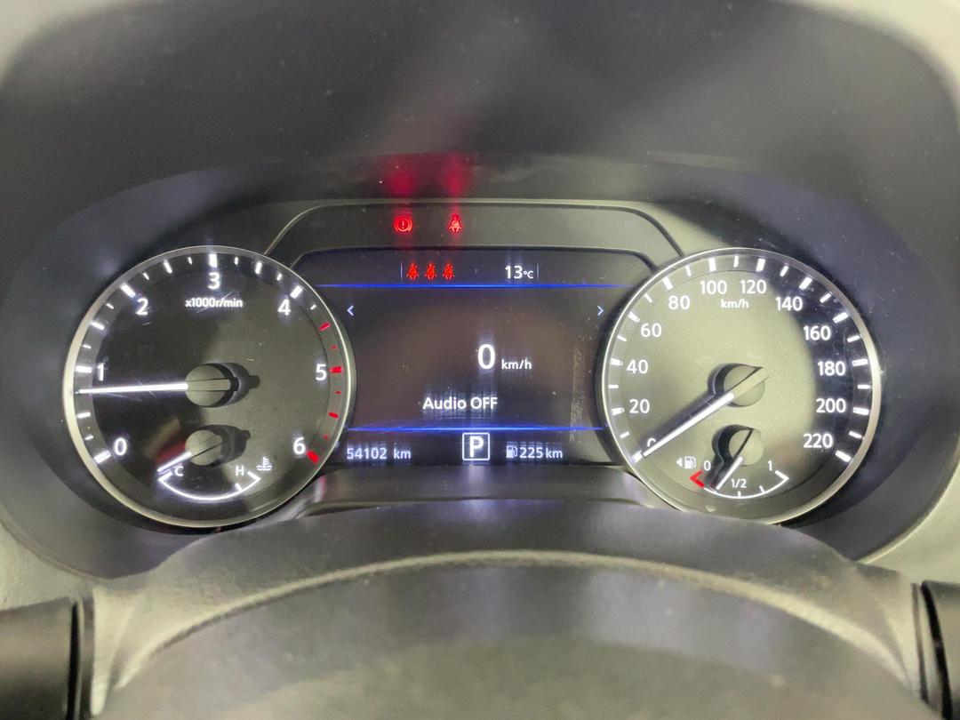 Photo '21' of Nissan Navara