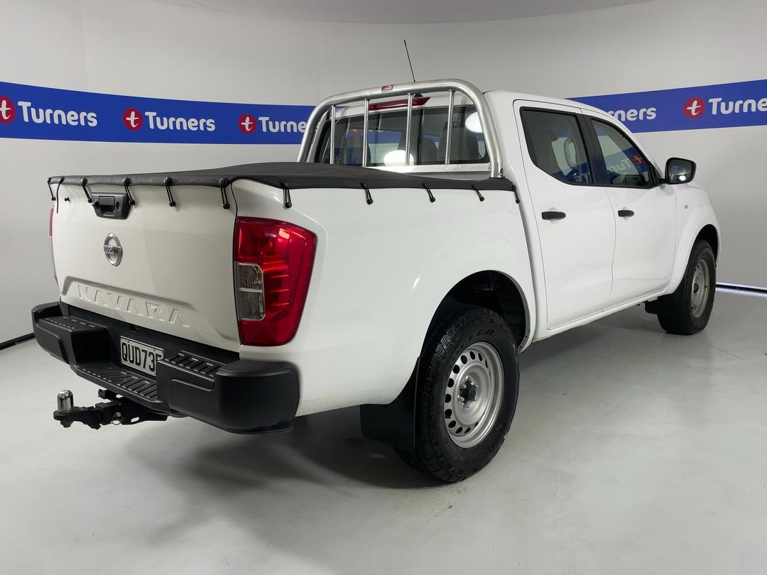 Photo '7' of Nissan Navara