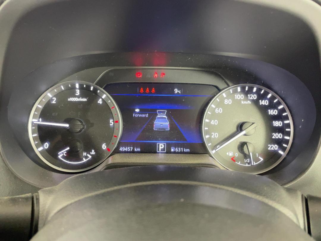 Photo '21' of Nissan Navara