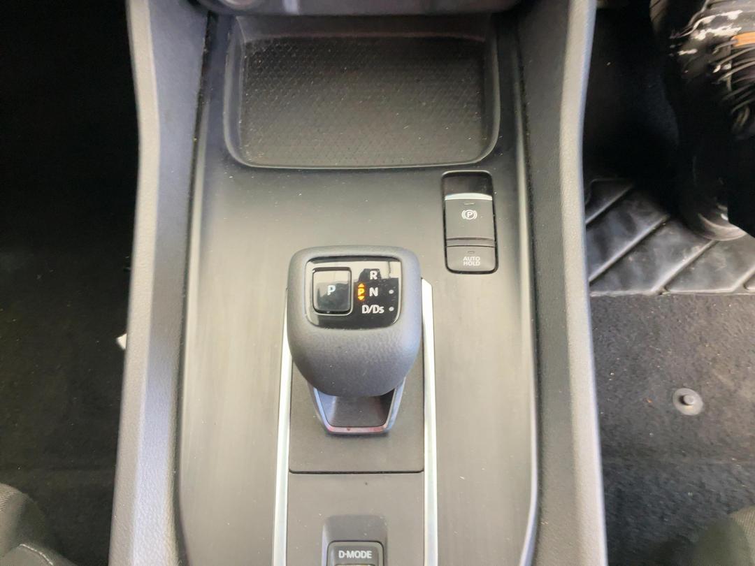 Photo '12' of Nissan Qashqai ST Photo '12' of Nissan Qashqai ST