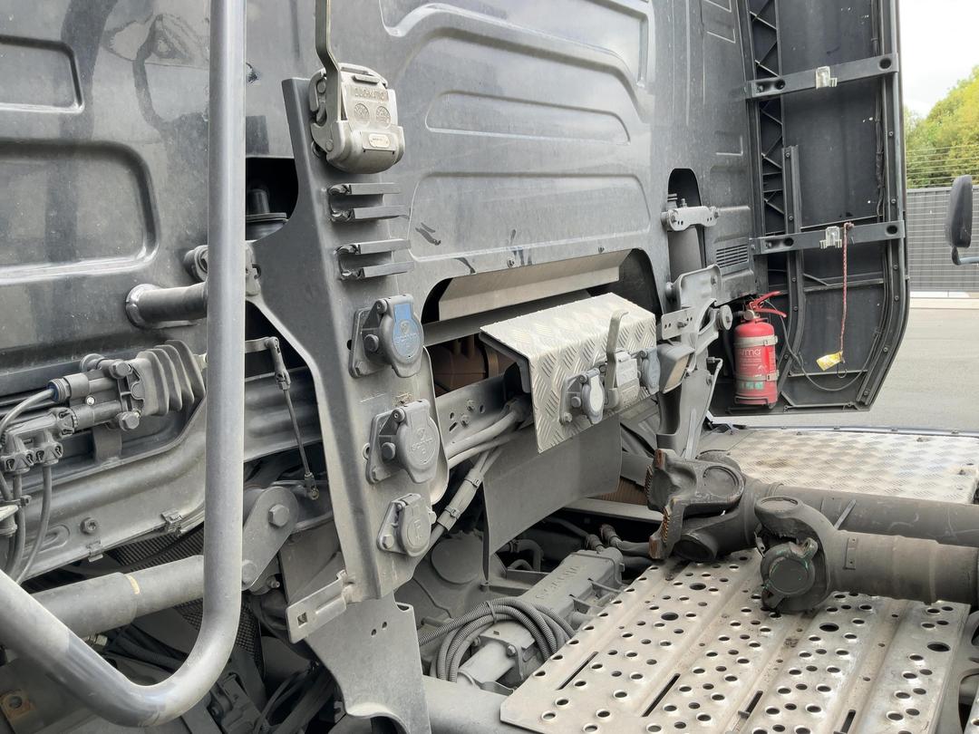 Photo '20' of Scania R620 R620A6X4NB Tractor Unit