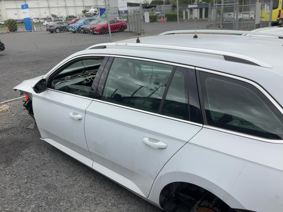 Photo '5' of Skoda Superb WGN Ambition 162KW Photo '5' of Skoda Superb WGN Ambition 162KW