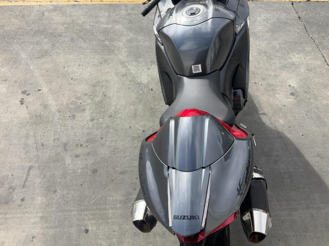 Photo '12' of Suzuki GSX1300 Rrqm3 Hayabusa Photo '12' of Suzuki GSX1300 Rrqm3 Hayabusa
