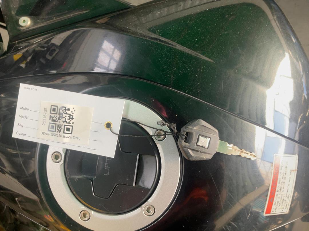 Photo '9' of Suzuki GSX150 Frlm4