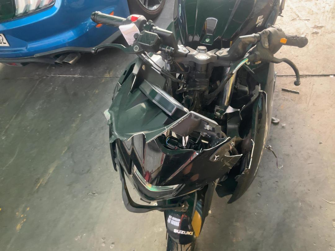 Photo '14' of Suzuki GSX150 Frlm4