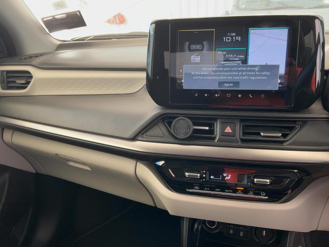 Photo '18' of Suzuki Swift RSC Photo '18' of Suzuki Swift RSC