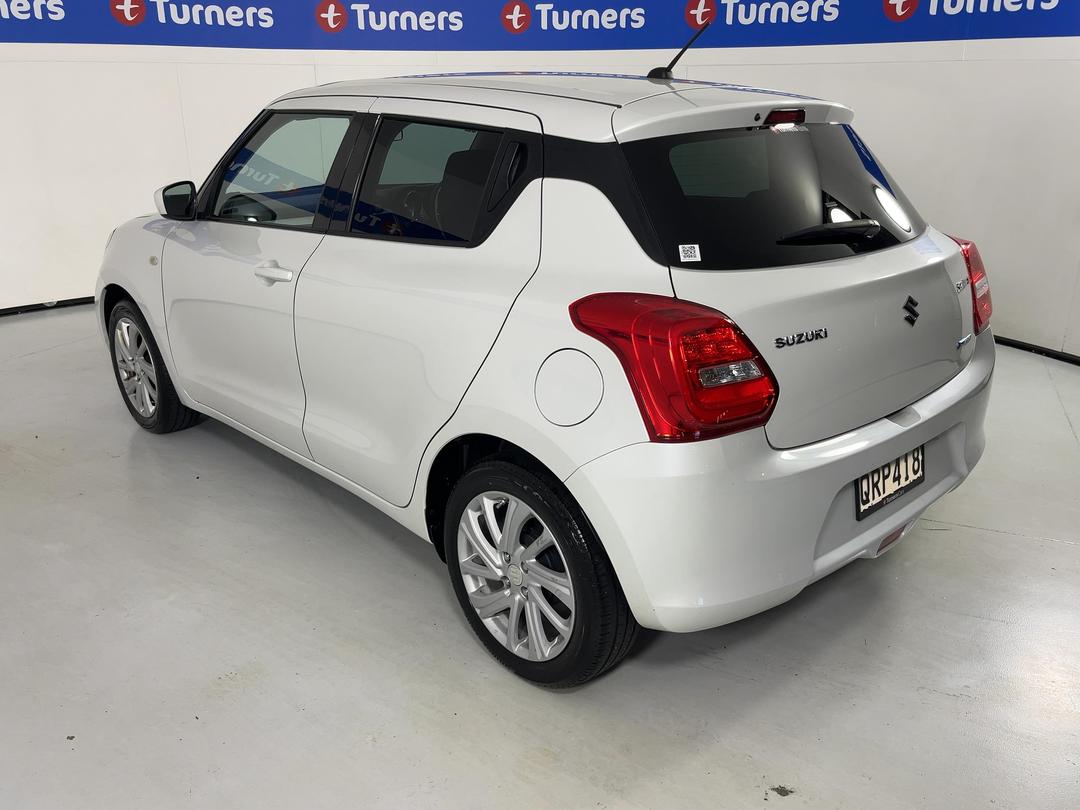 Photo '5' of Suzuki Swift