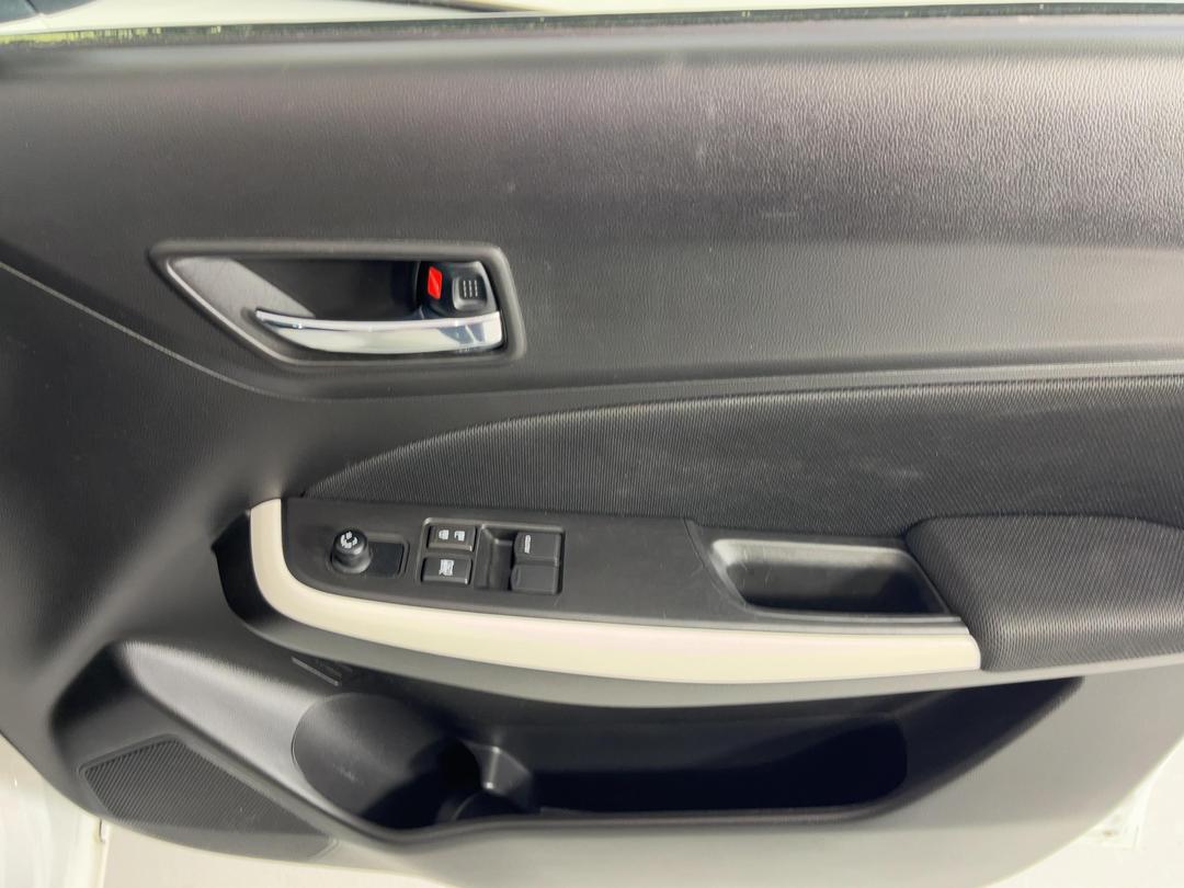 Photo '15' of Suzuki Swift