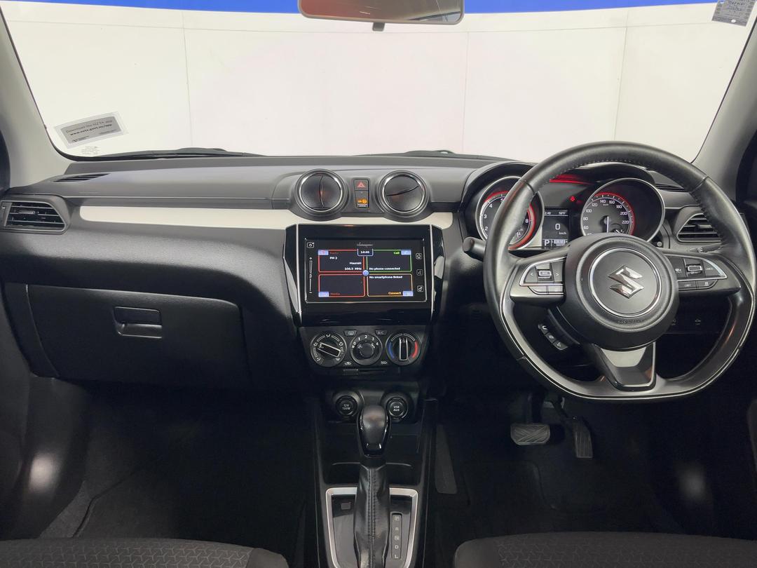 Photo '17' of Suzuki Swift