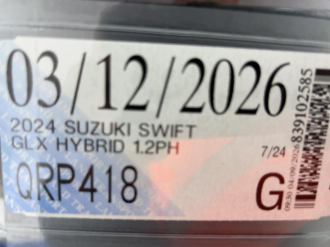 Photo '23' of Suzuki Swift