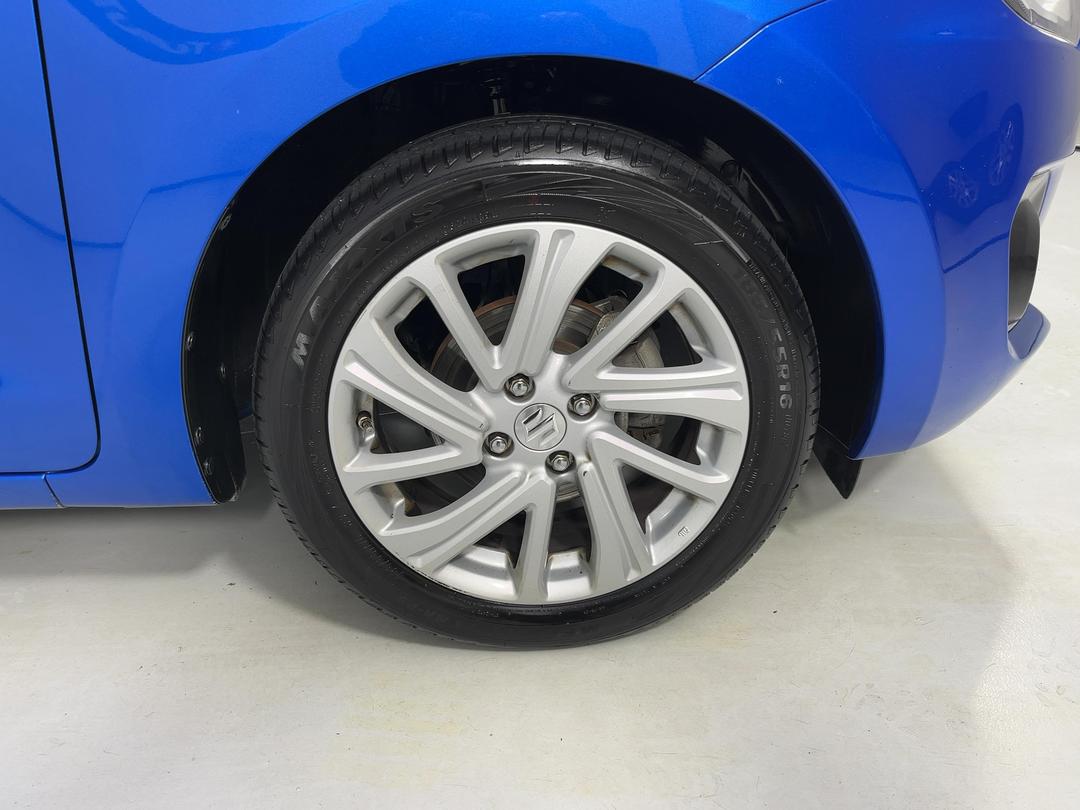 Photo '9' of Suzuki Swift