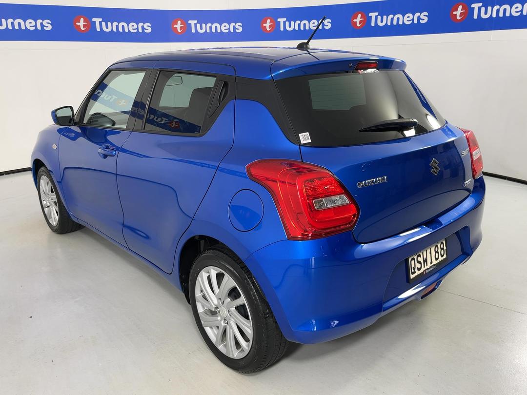 Photo '5' of Suzuki Swift