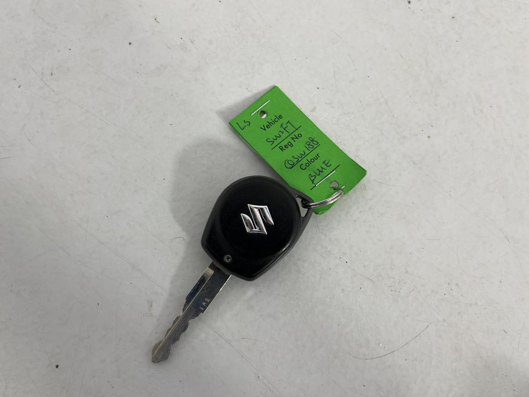 Photo '22' of Suzuki Swift