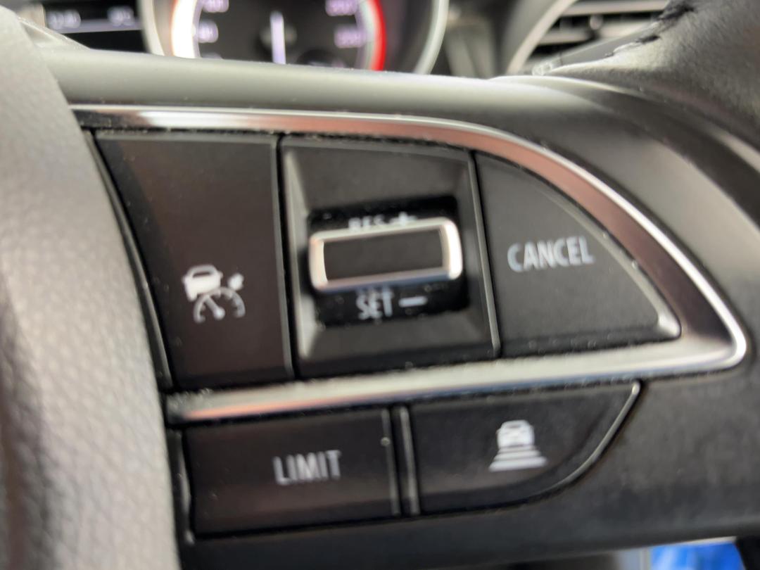Photo '26' of Suzuki Swift