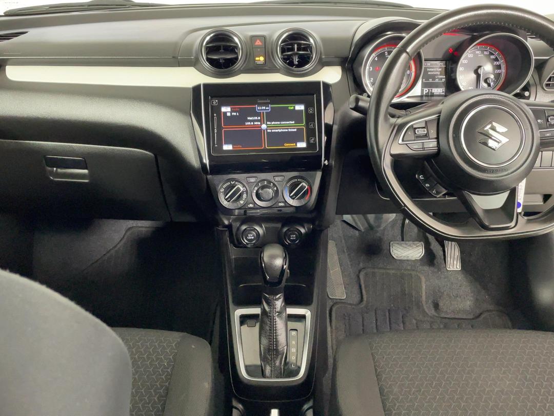 Photo '17' of Suzuki Swift
