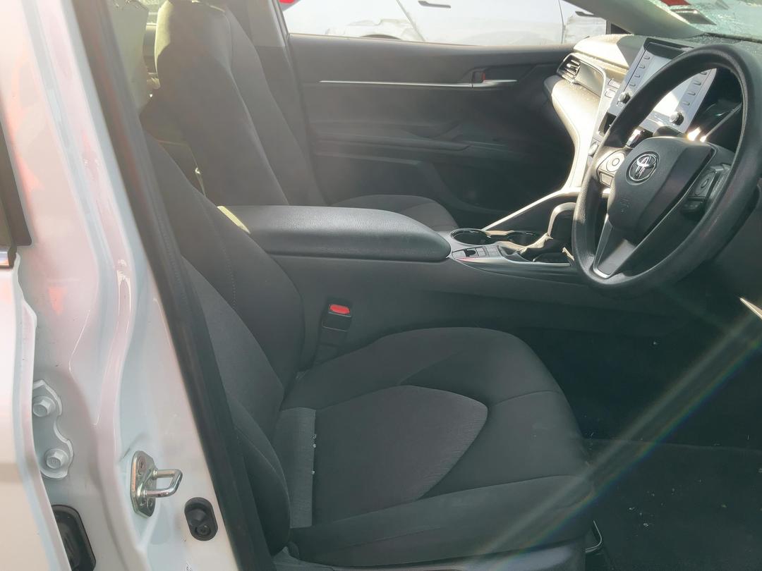 Photo '17' of Toyota Camry GX Photo '17' of Toyota Camry GX