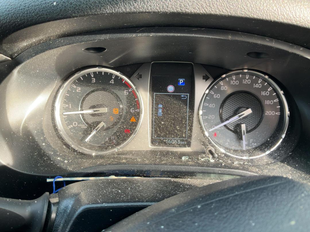 Photo '16' of Toyota Hilux SR5 TD DC