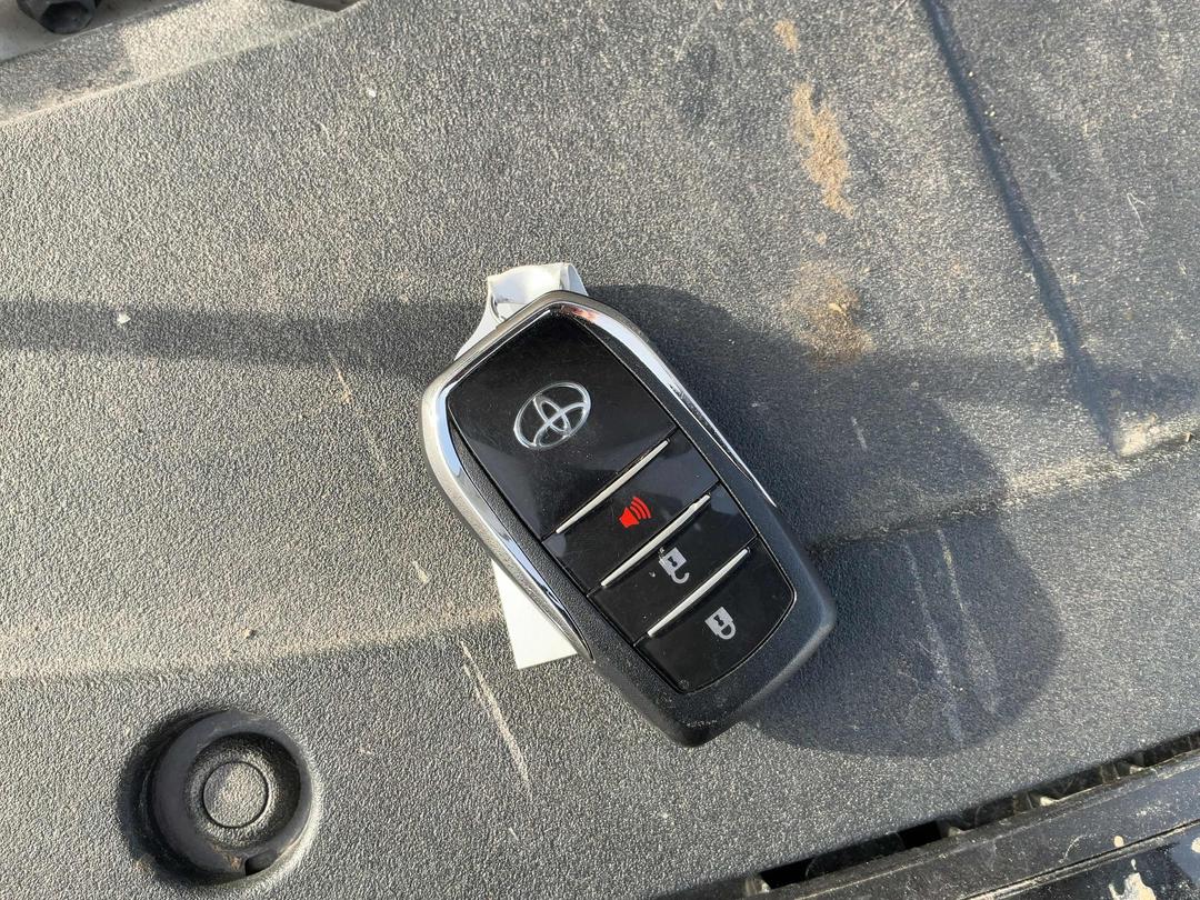 Photo '23' of Toyota Hilux SR5 TD DC