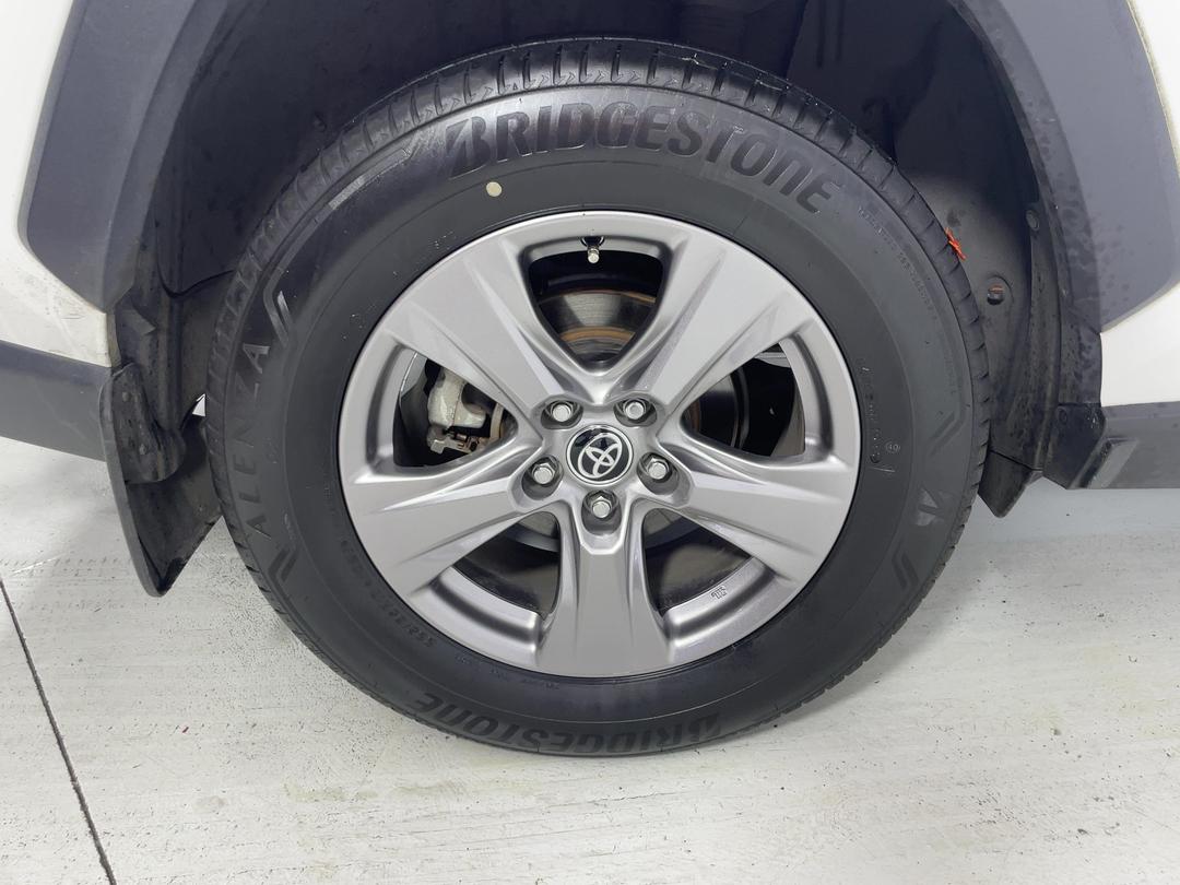 Photo '12' of Toyota Rav4