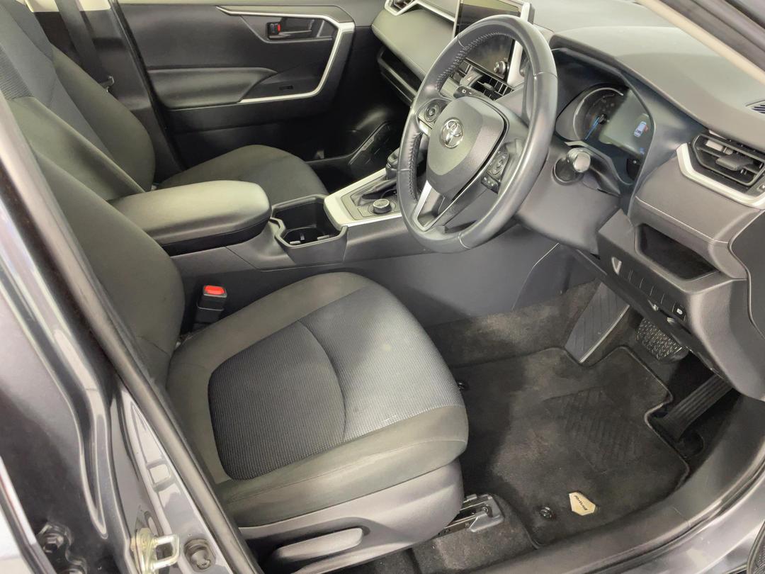 Photo '16' of Toyota Rav4