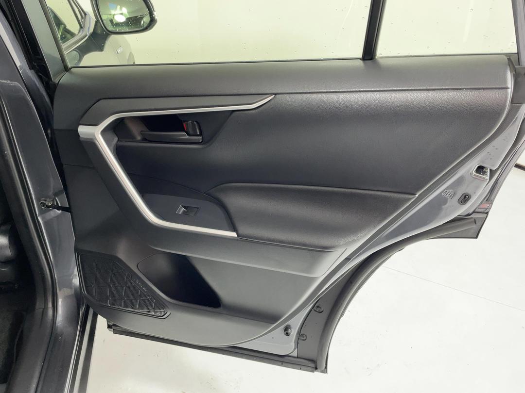 Photo '19' of Toyota Rav4