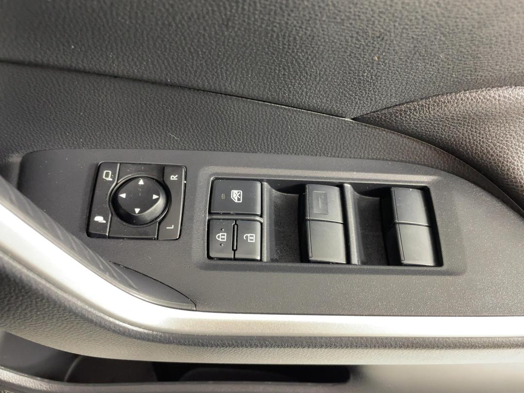 Photo '24' of Toyota Rav4
