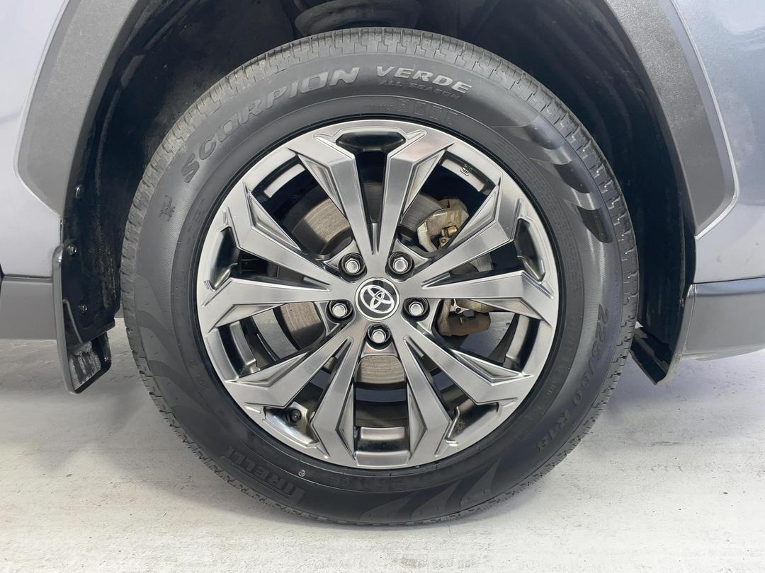 Photo '9' of Toyota Rav4