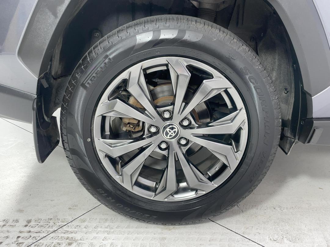 Photo '12' of Toyota Rav4