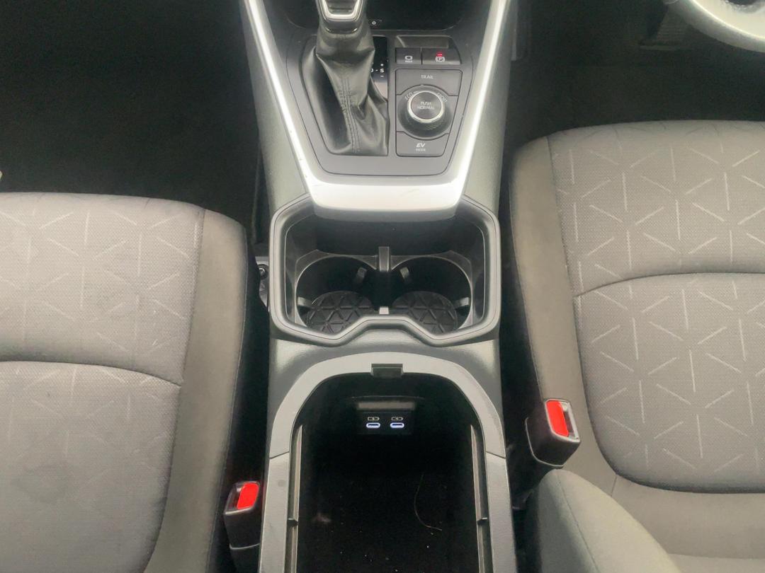 Photo '18' of Toyota Rav4