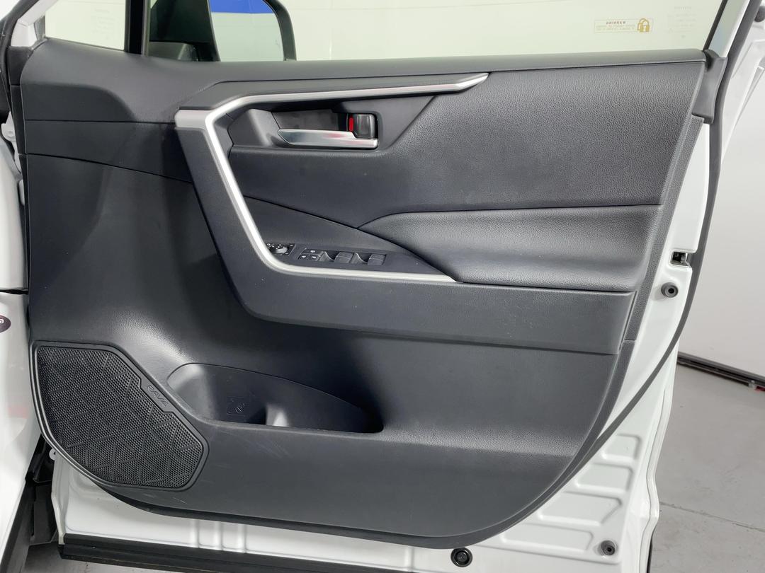 Photo '15' of Toyota Rav4